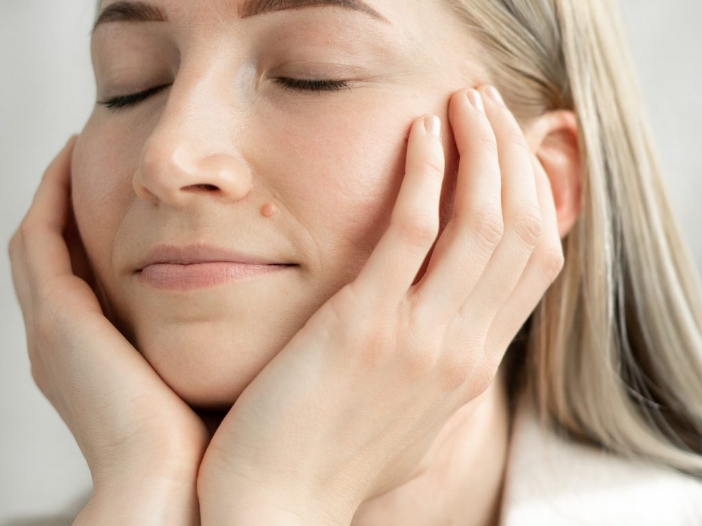 Hillitsemällä stressiä hellit ihoa